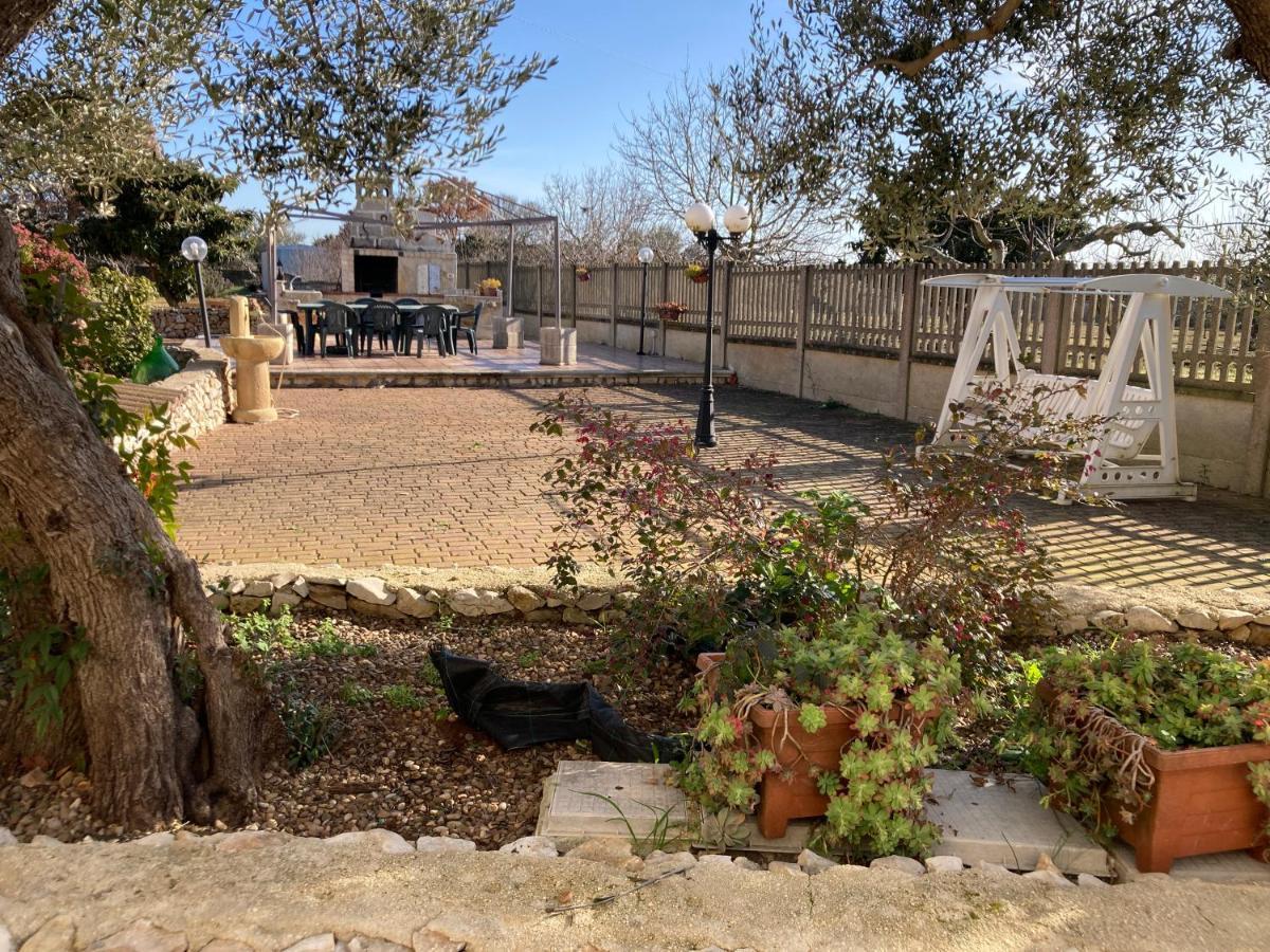 Case Vacanza E Camere In Villa Isabella Con Parcheggio Custodito E Wifi Gioia Del Colle Buitenkant foto