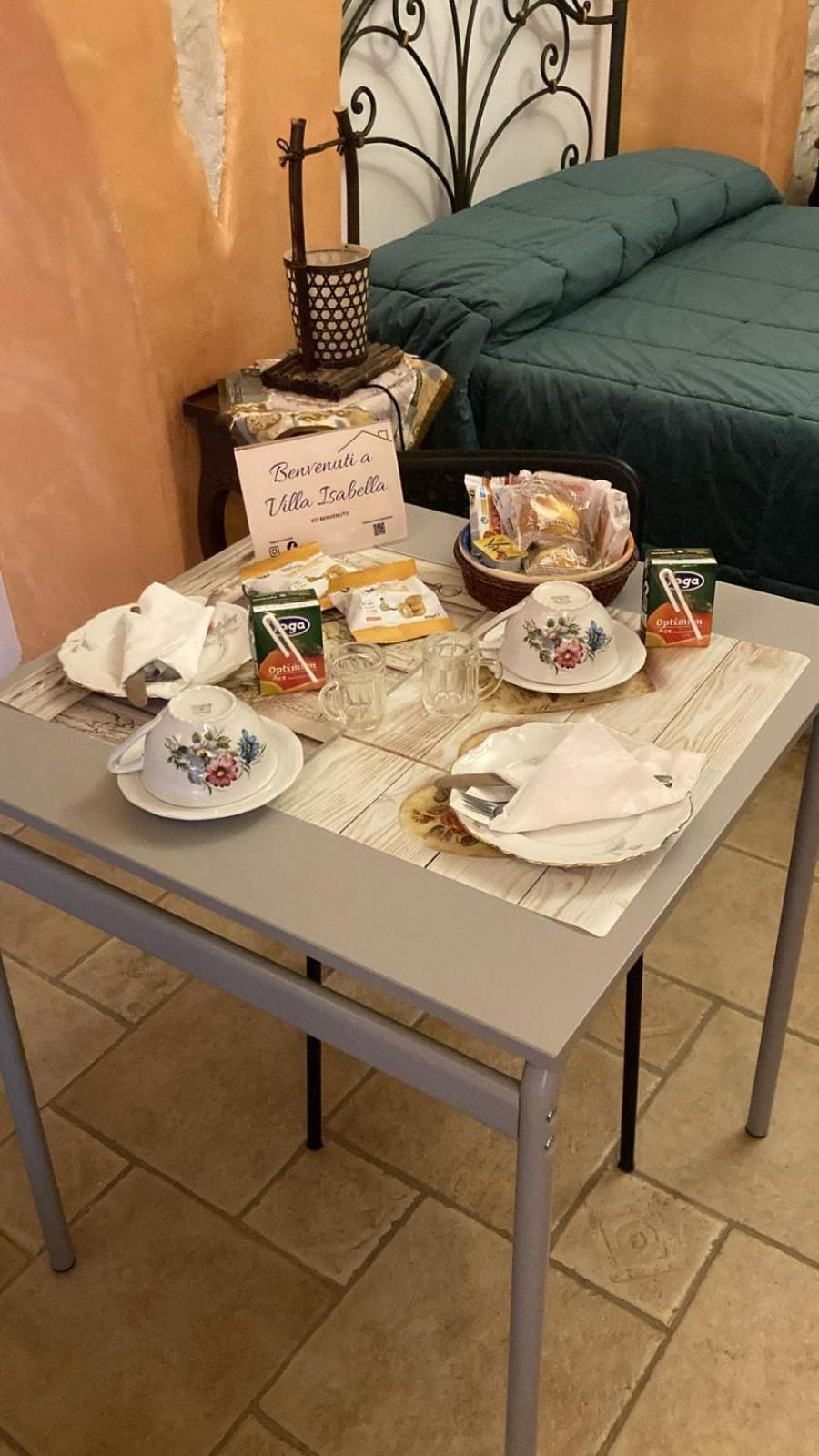 Case Vacanza E Camere In Villa Isabella Con Parcheggio Custodito E Wifi Gioia Del Colle Buitenkant foto